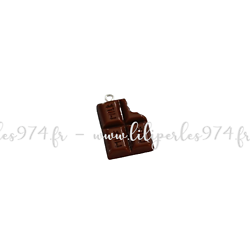 Breloque tablette de chocolat croqué en résine marron 28,5x19,5mm