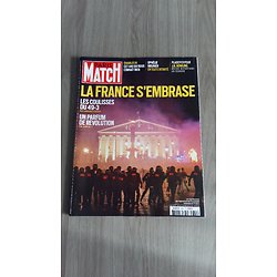 PARIS MATCH n°3855 23/03/2023  Retraites: la France s'embrase/ Charles III/ J.K. Rowling/ Ophélie Meunier/ Guerre en Ukraine/ Julia de Nunez-Bardot