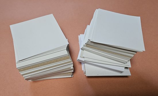 Lot 11 - Papier recyclé  100 et 130 gr format 8x8cm 
