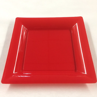 12 Assiettes carrée rouge 21,5cm. Recyclable - Réutilisable